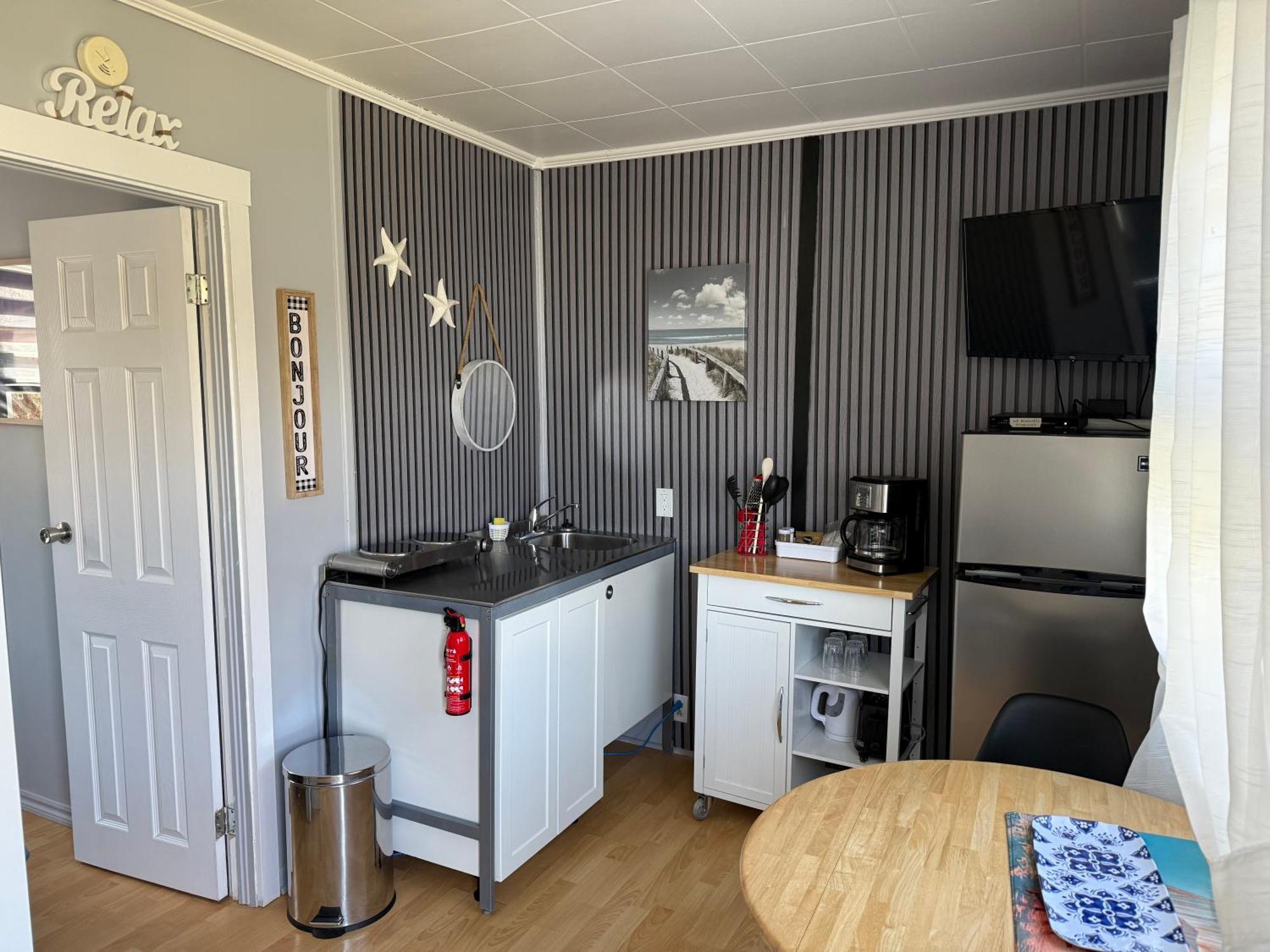 Motel Le Repos แปร์เซ ภายนอก รูปภาพ
